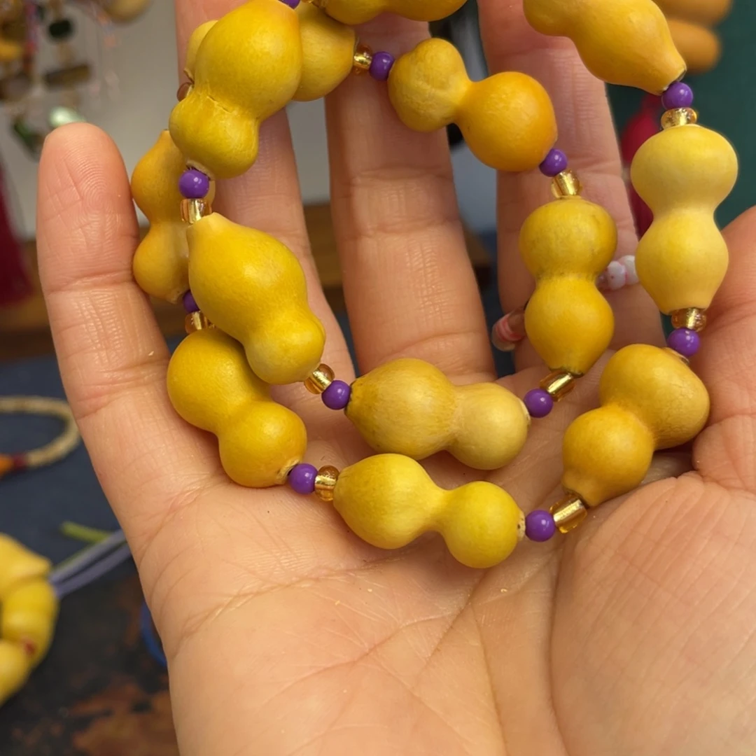 草里金似水流年一条