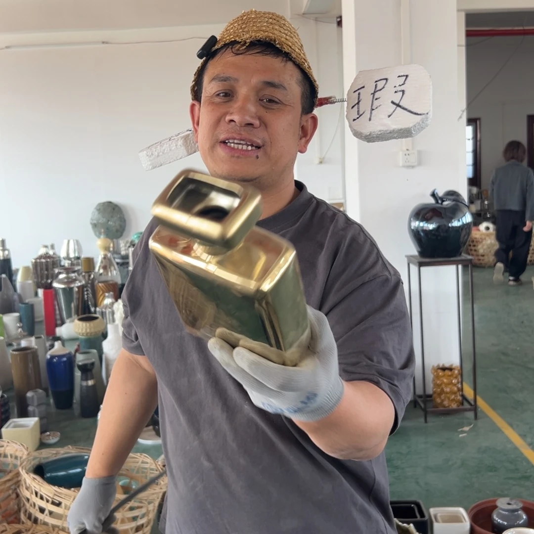 摆件127 号高中低温陶瓷工艺瓶（部分微瑕）