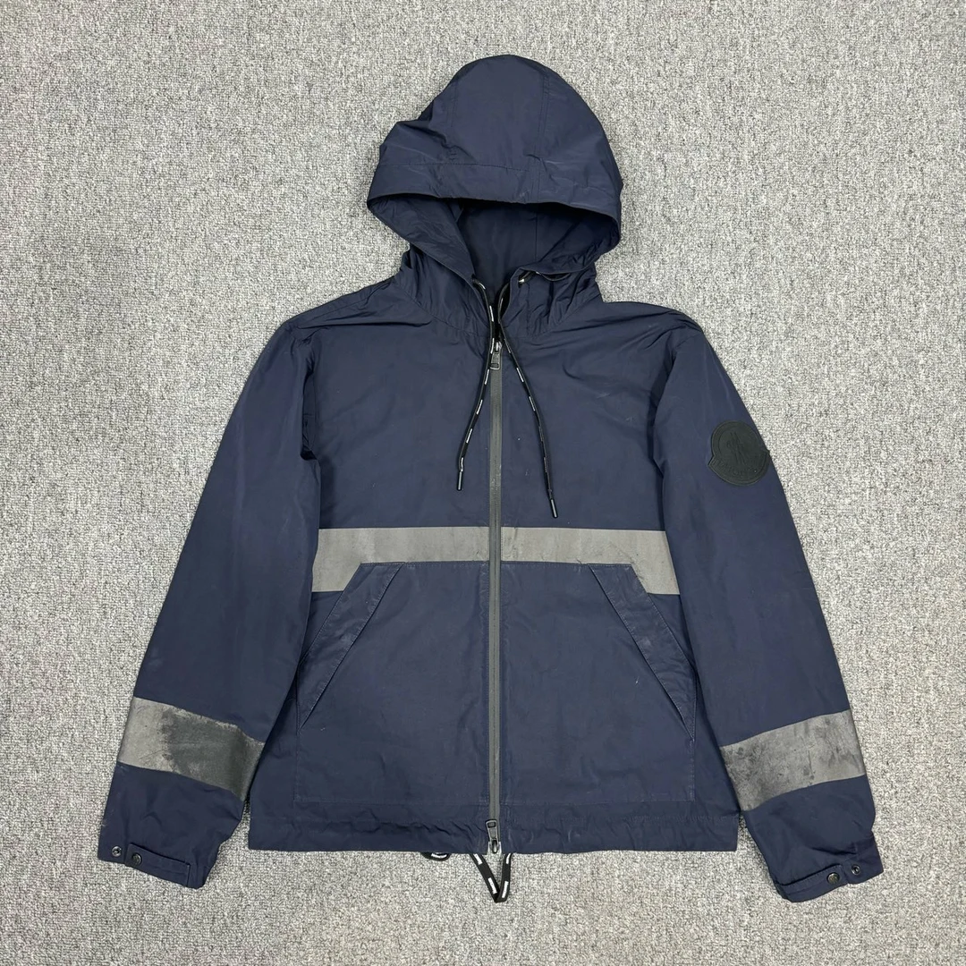 90新 MONCLER 11280996 3m反光冲锋衣外套 反光条掉漆通病1码