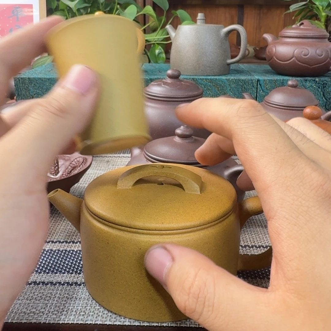 哈***还茶壶紫砂汉瓦和4个杯子