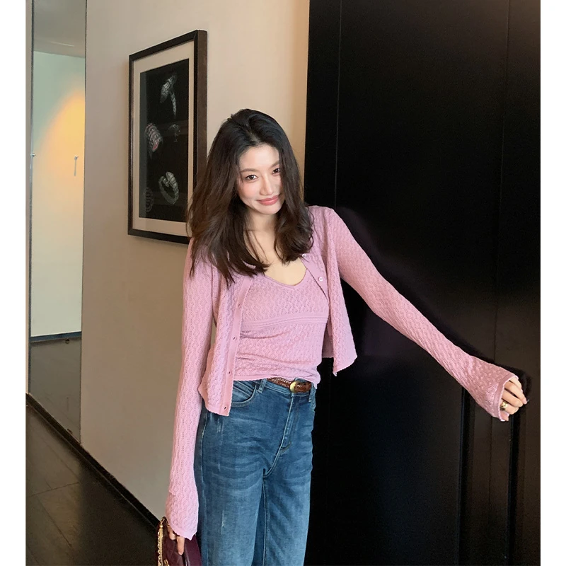 【ALONE SAVOR】龍喜儿多巴胺甜梦 镂空吊带背心开衫套装J727