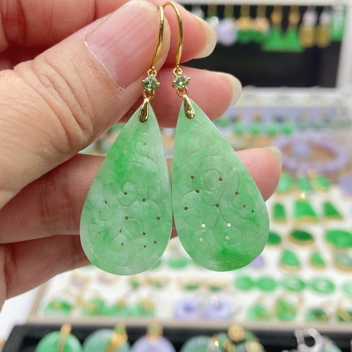翡翠18K金镶嵌耳饰