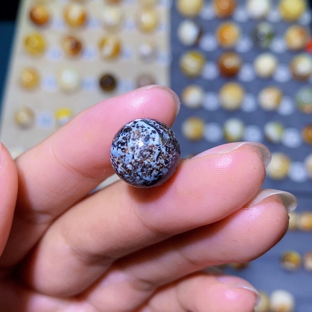 琥珀裸石未镶嵌一**甜琥珀蜜蜡