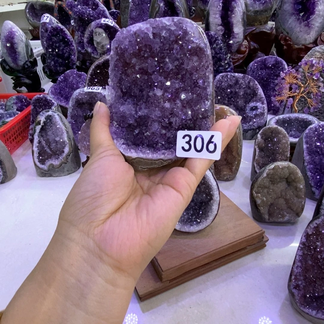 紫晶未镶嵌大型摆件（非配饰）