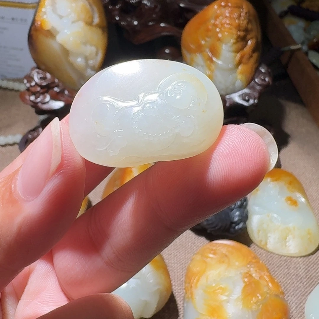 未镶嵌和田玉挂件
