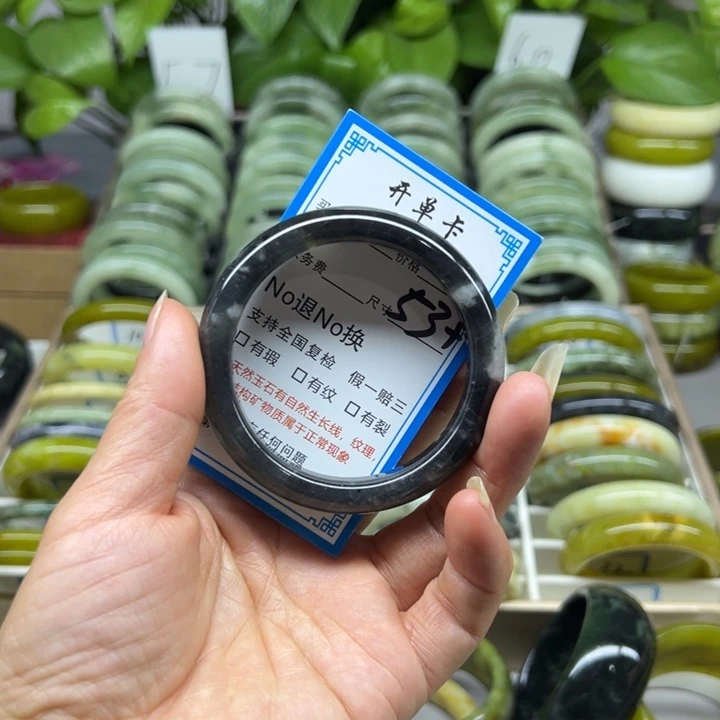 蛇纹石玉未镶嵌手镯31