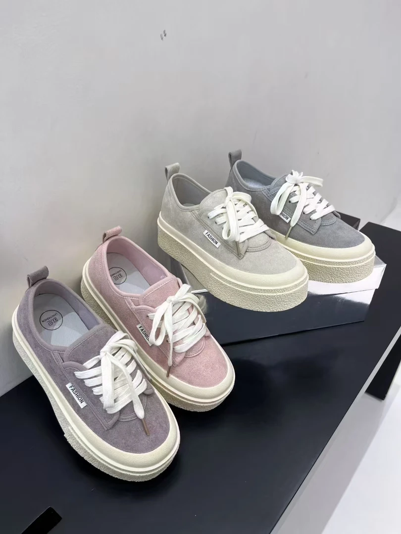 新款百搭平底鞋35-38时尚潮流