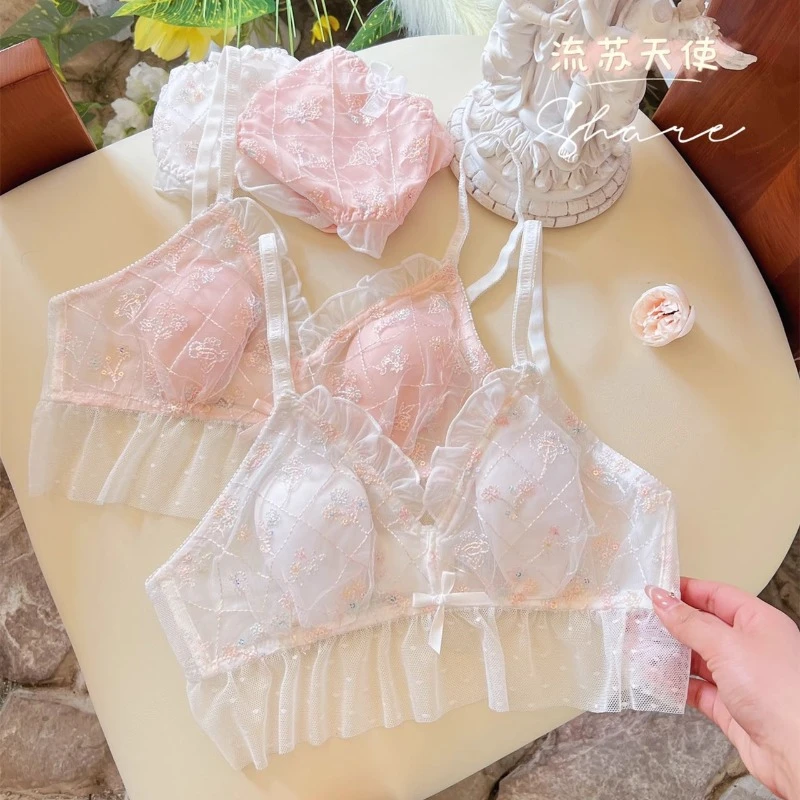 法式刺绣蕾丝内衣女性感无钢圈纯欲风大胸显小兔耳朵杯文胸罩套装