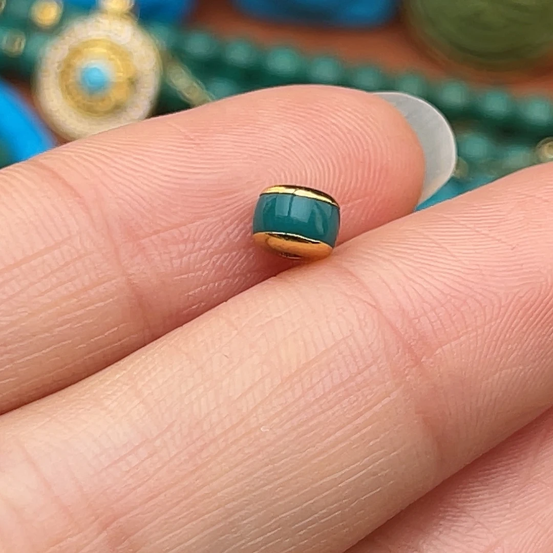 萌***。绿松石18K金镶嵌珠宝奇石