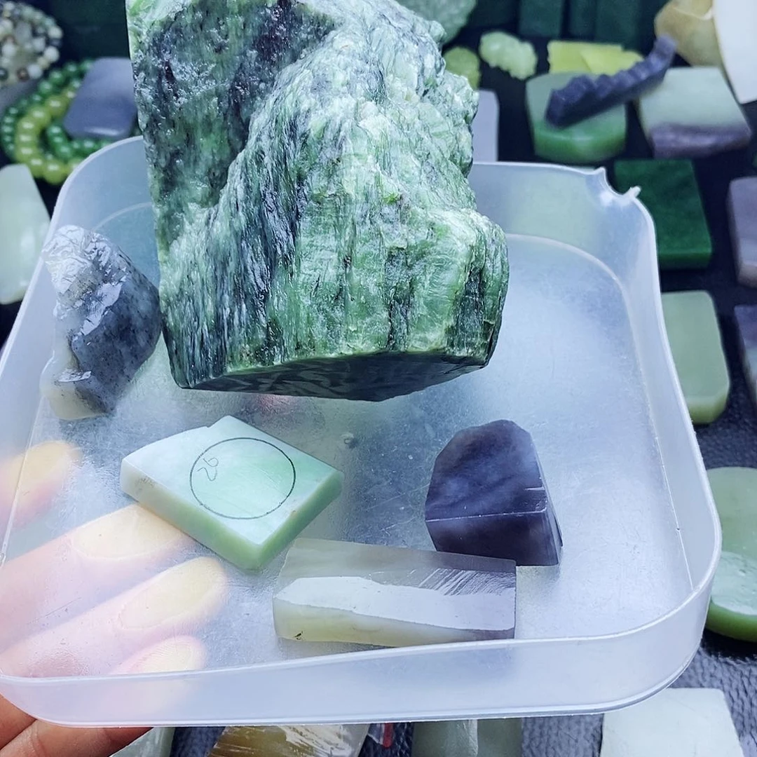未镶嵌和田玉耳饰北***降