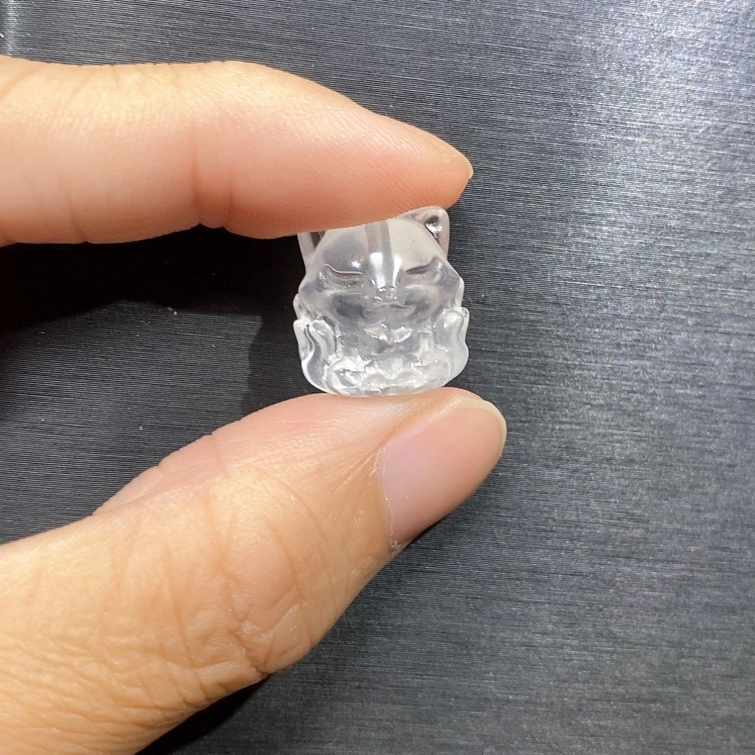 水晶狐狸雕刻件未镶嵌