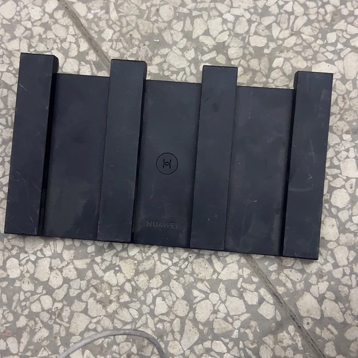 8新华为黑路由器好好好千兆