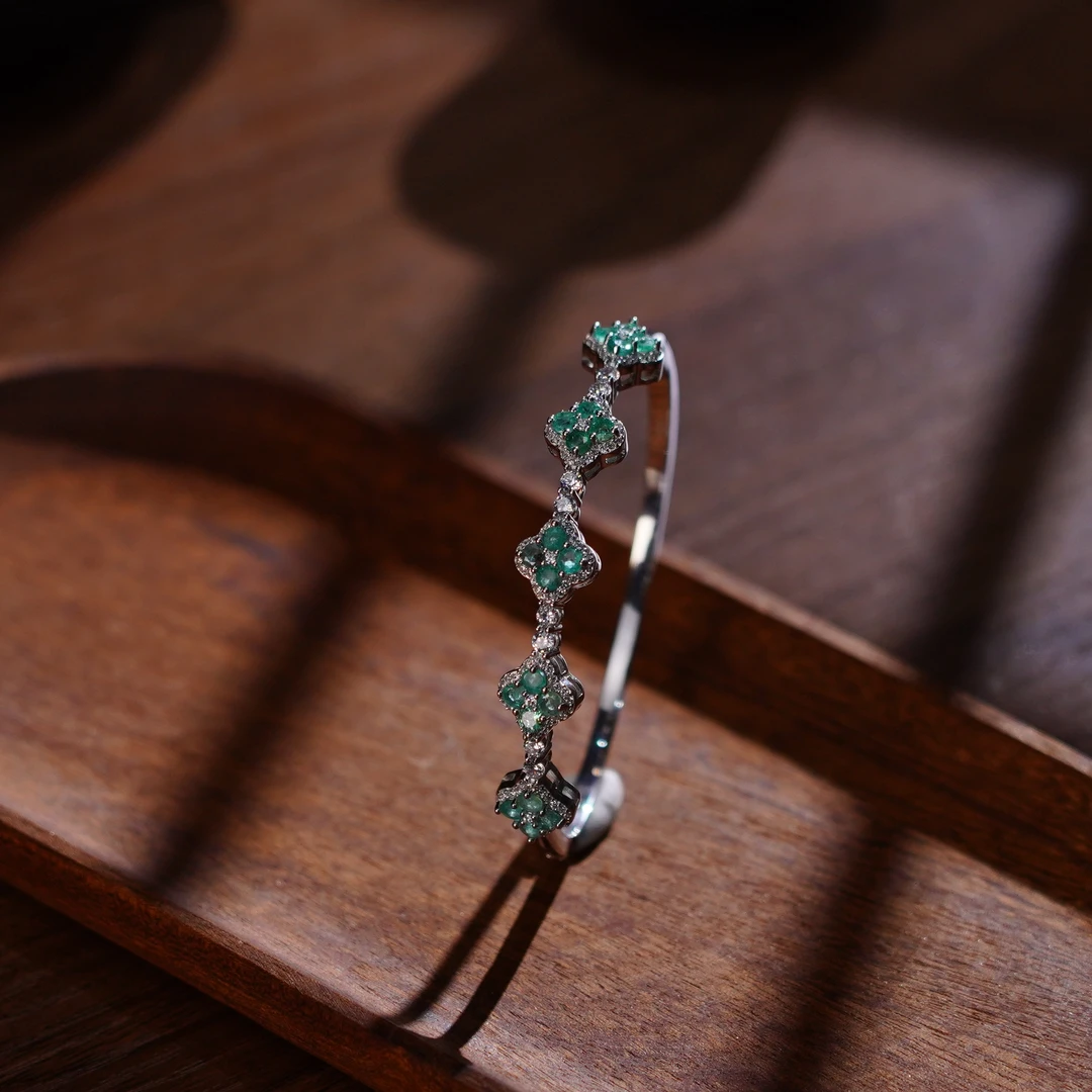 【睿泽赏宝】S925祖母绿四叶草手镯 2mm YYG2141