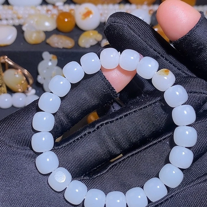 和田玉未镶嵌手链