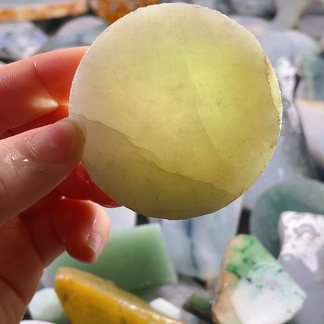 颈饰未镶嵌翡翠i