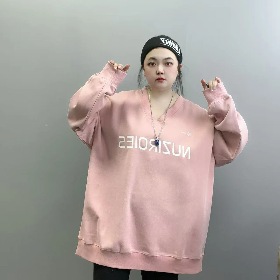 胖mm280斤中长款V领卫衣女秋季大码印字母宽松百搭套头长袖上衣