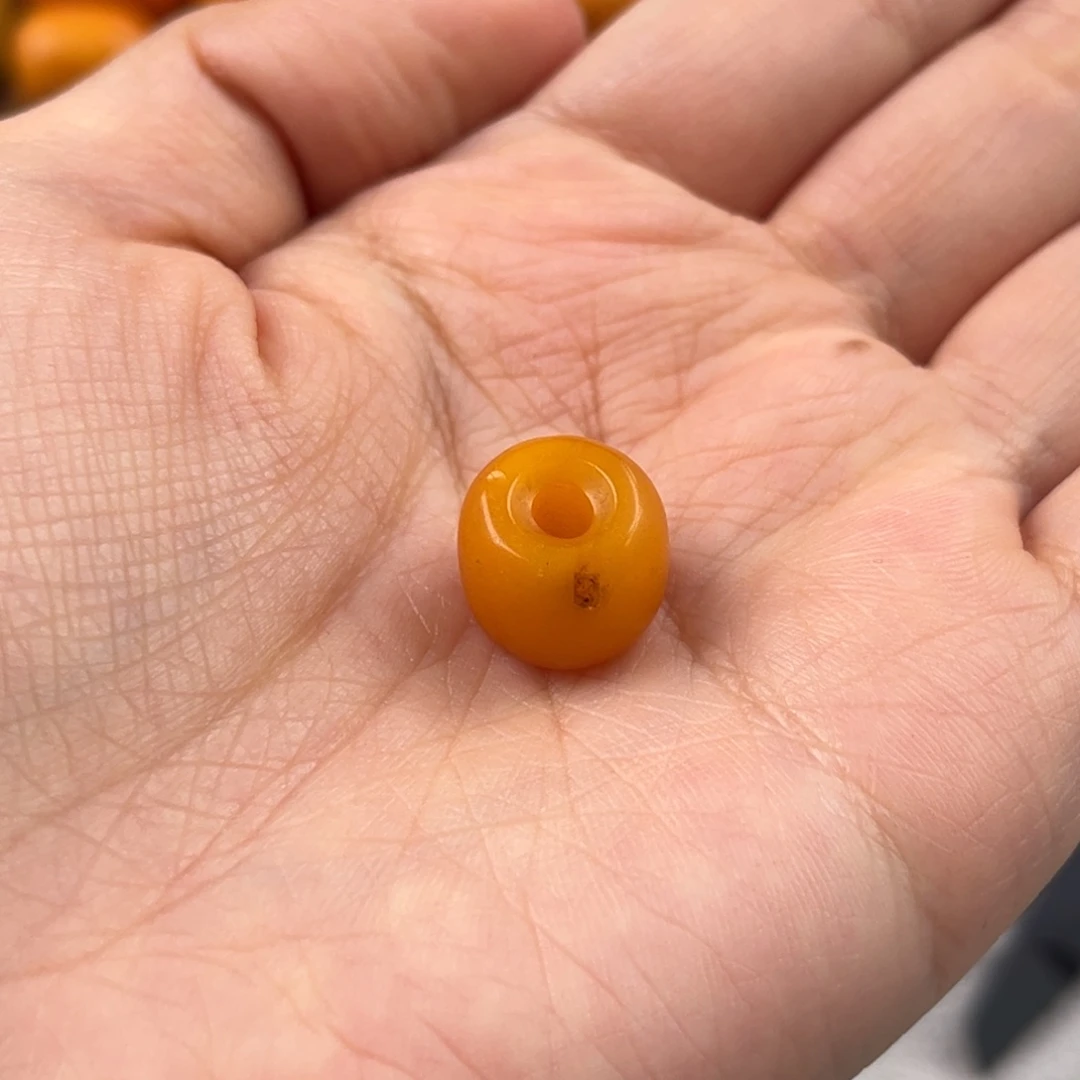 鬼***幽蜜蜡未镶嵌颈饰老蜜蜡