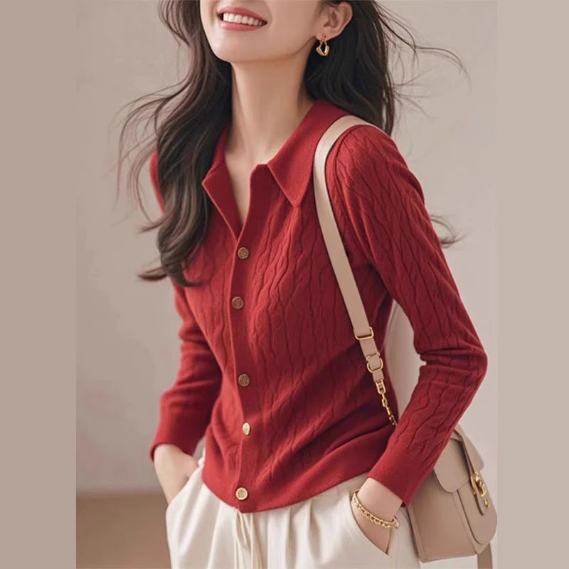 法式复古POLO领软糯女士秋季新款慵懒风红色长袖针织开衫上衣