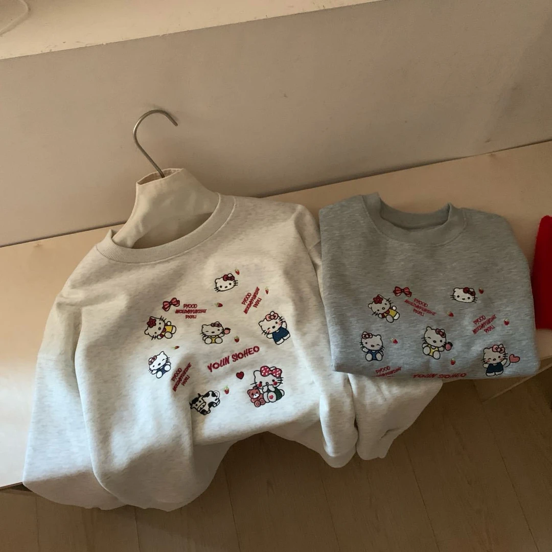 8418刺绣草莓Kt卫衣