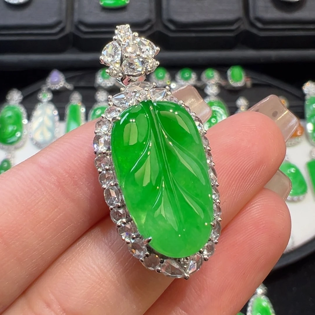 翡翠吊坠(不含链)18K金镶嵌收到货48小时鉴赏期