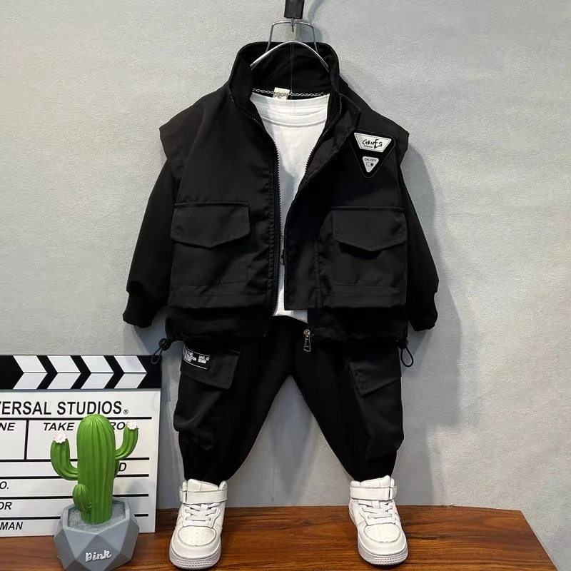 男童春装套装休闲2025新款帅时髦工装衣服男孩洋气潮牌春秋两件套