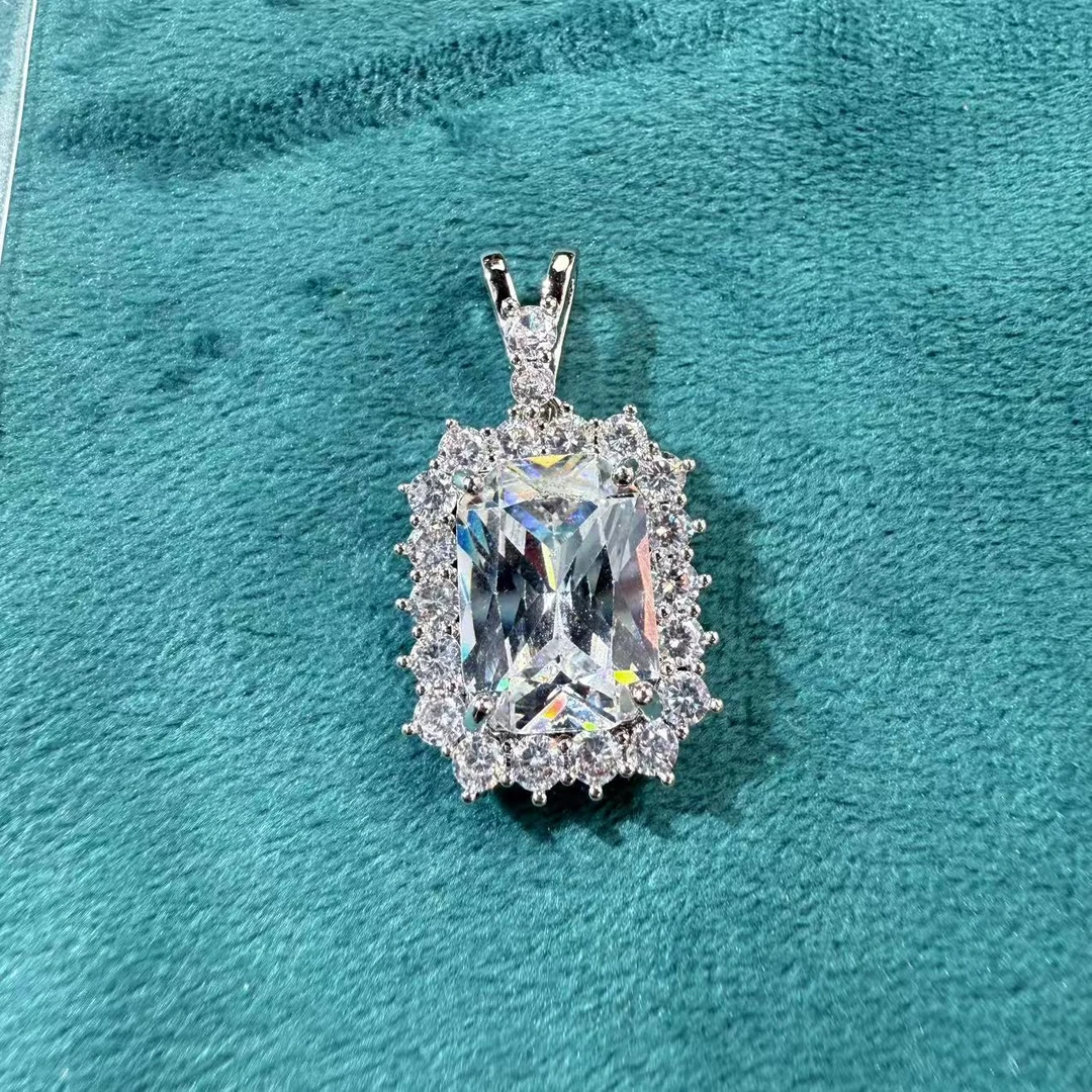 精品白吊坠————————高货