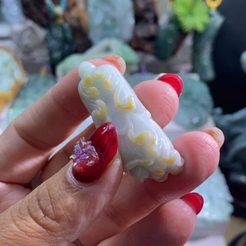 【闪购商品】颈饰未镶嵌翡翠菜