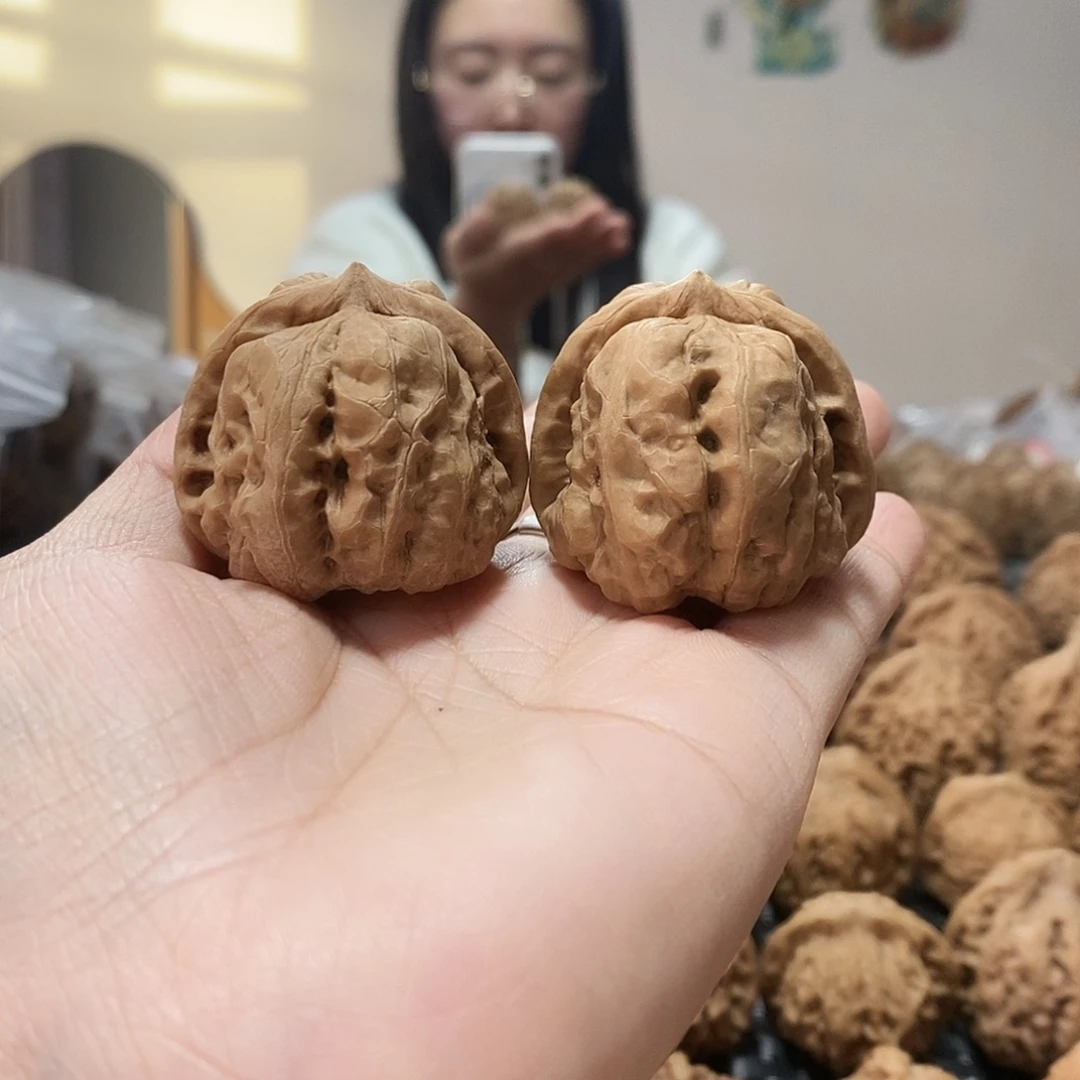 文玩核桃吊坠蛤蟆38黄