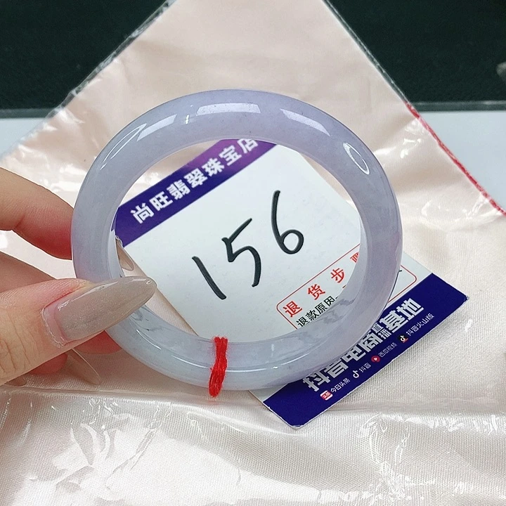翡翠手镯未镶嵌翡翠12