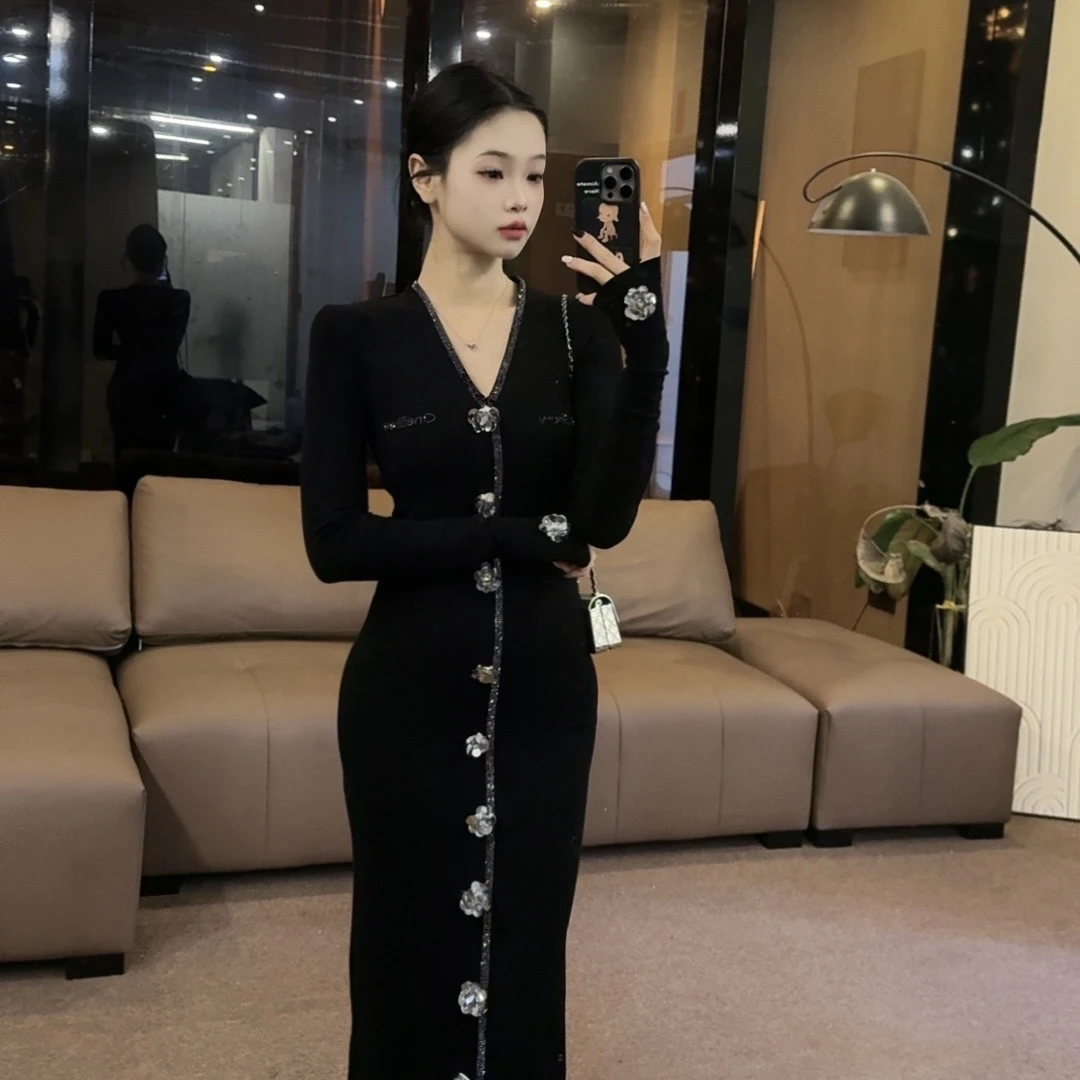 【OS&one show】立体玫瑰长袖秋冬季收腰显瘦洋气内搭修身连衣裙