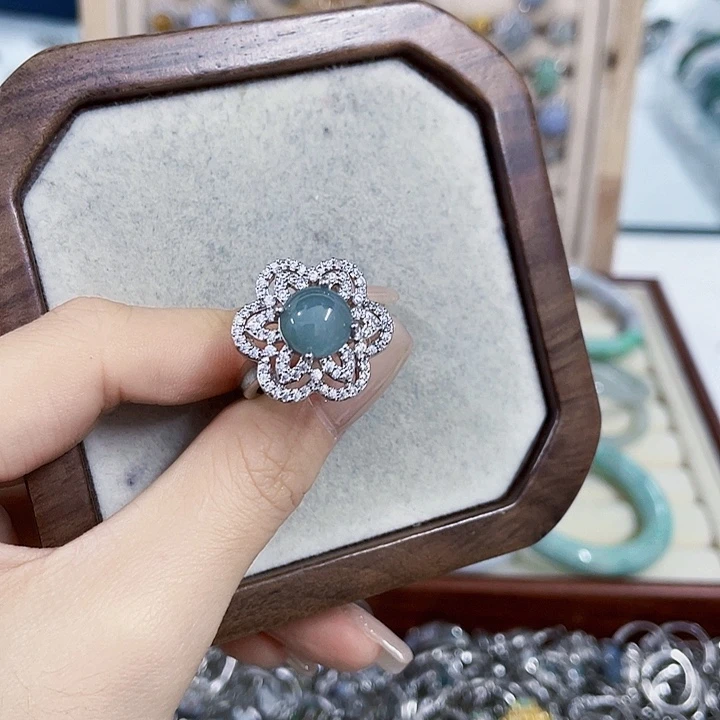 翡翠未镶嵌颈饰天然翡翠Ａ货