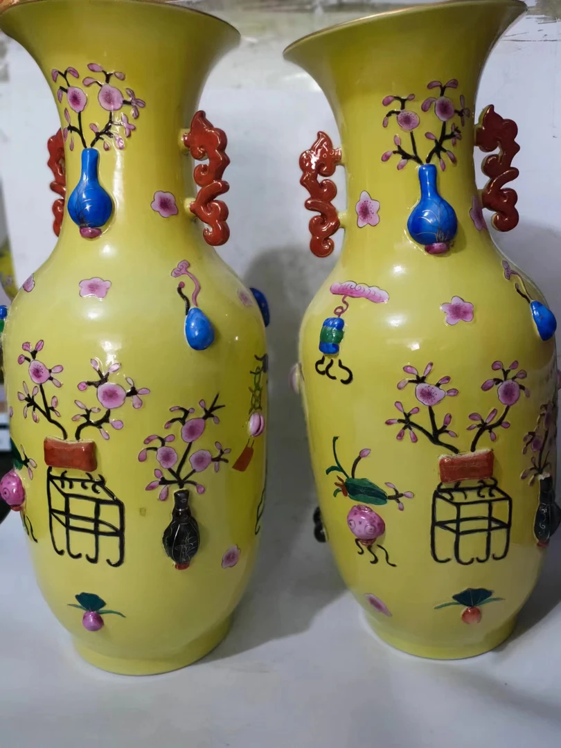 黃蚰粉彩，全美品一对大胆瓶陶瓷