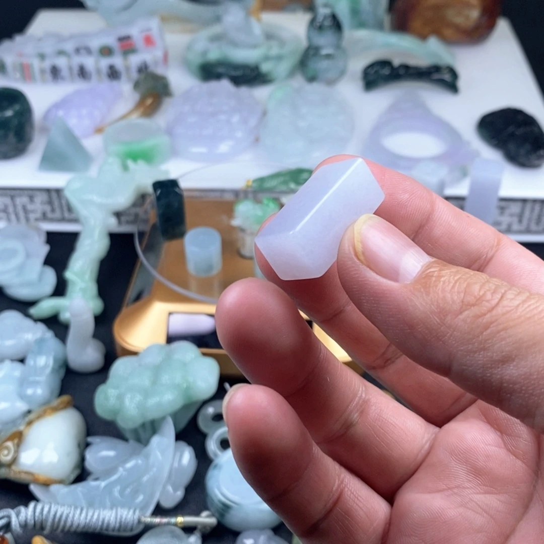 翡翠未镶嵌颈饰天然翡翠