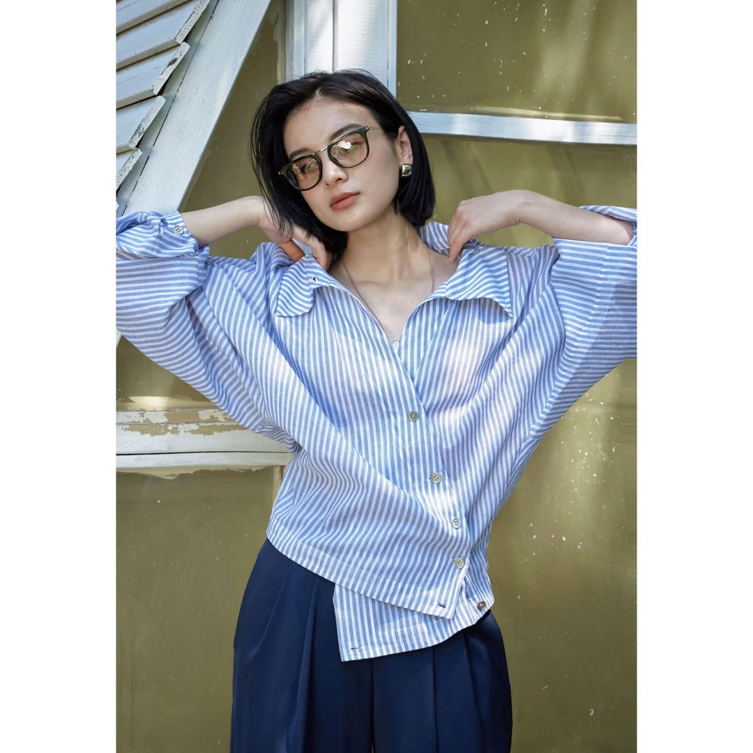 【上城杂志社】高智老钱风 通勤时髦Row系条纹衬衫 薄遮阳衫