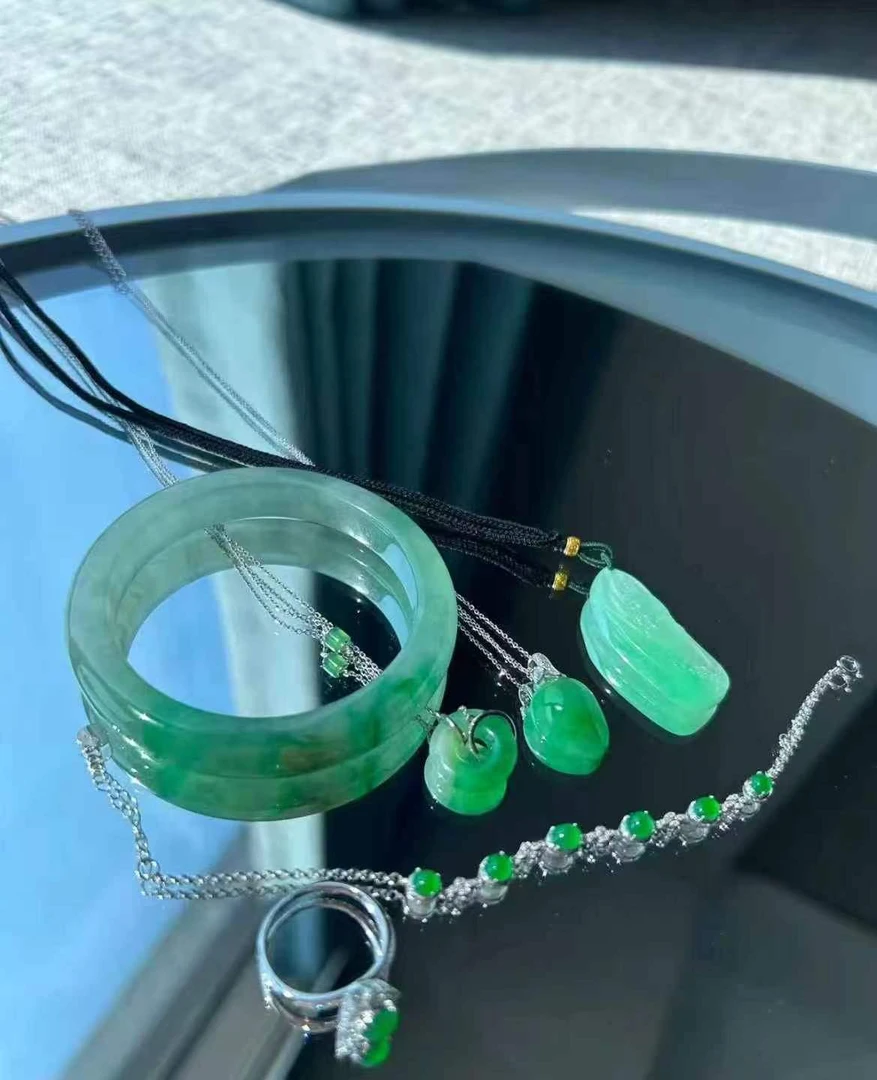 天然翡翠A货平安扣