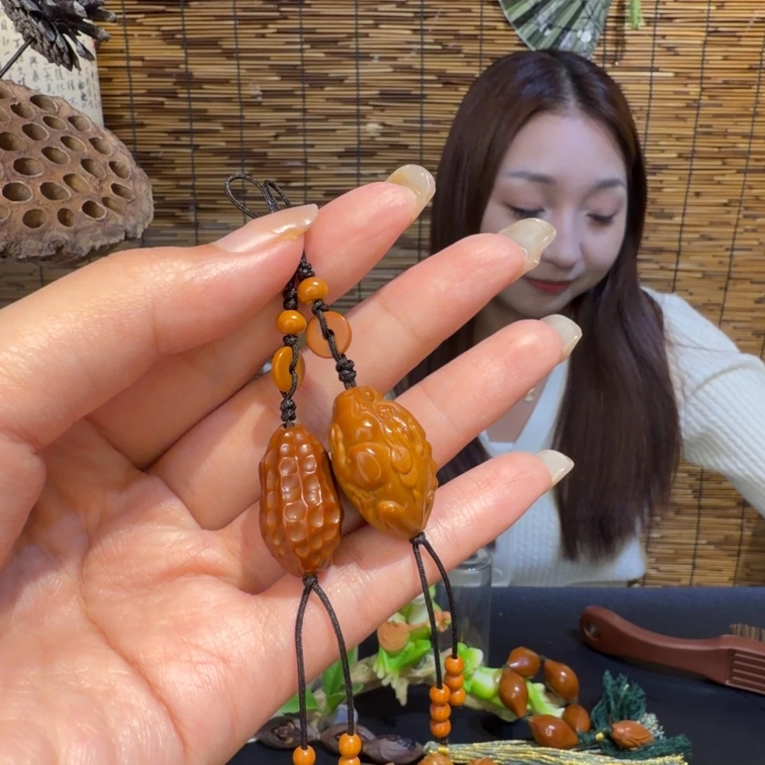 橄榄核吊坠单子手把件