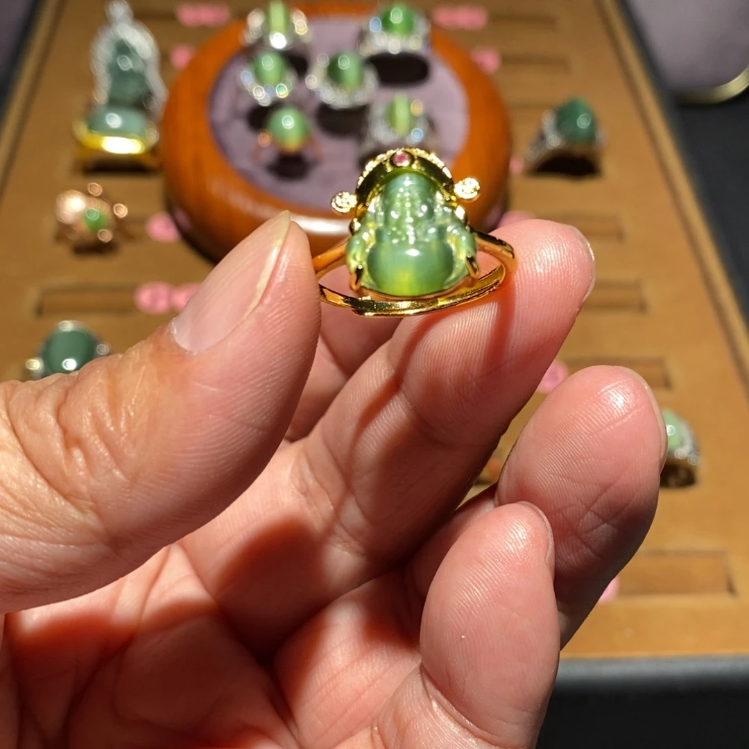 和田玉未镶嵌戒指