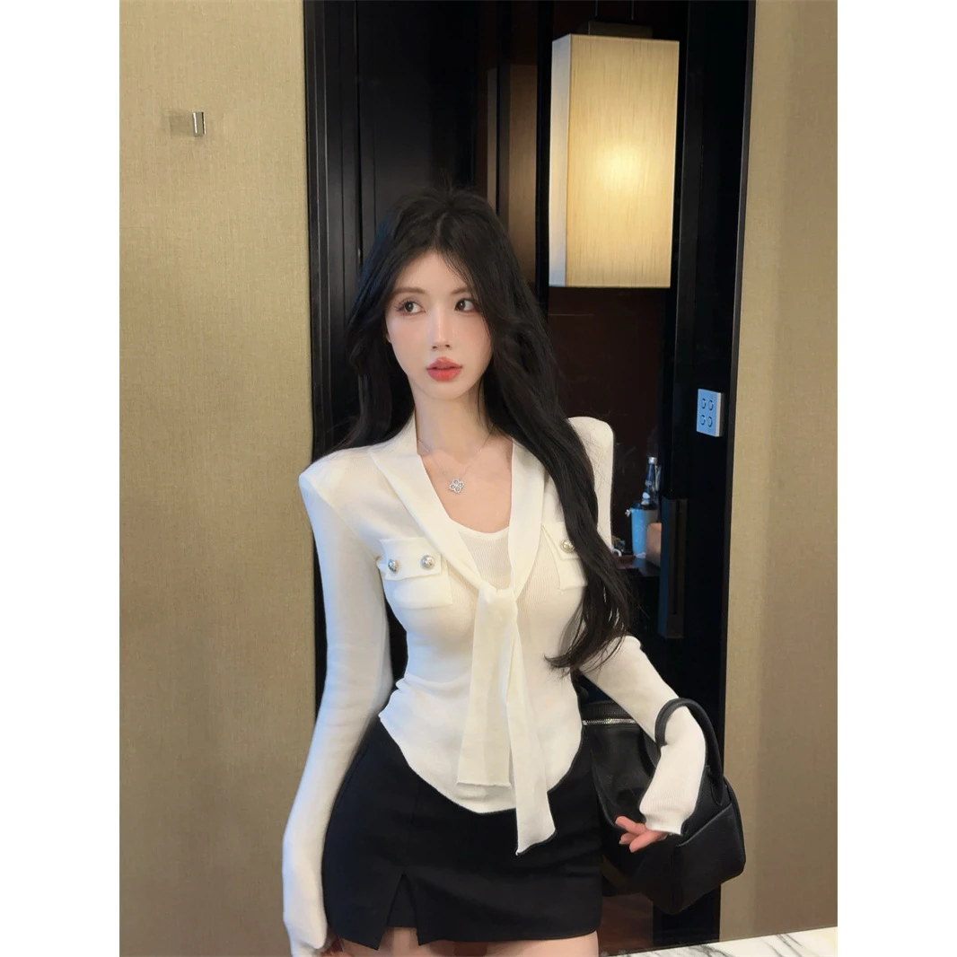 法式复古V领飘带针织衫女早春季设计感小众修身内搭显瘦打底上衣