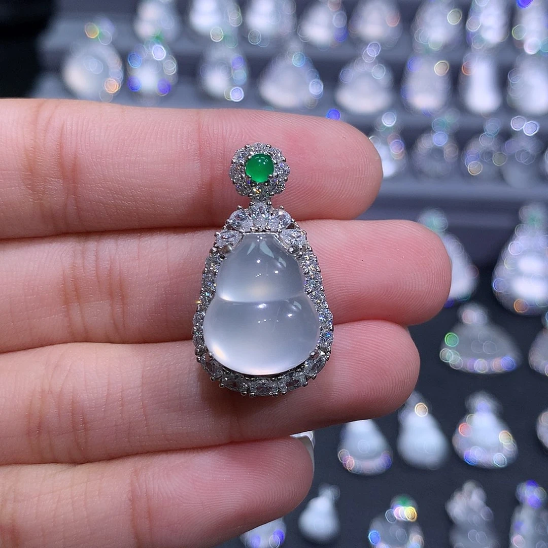 石英质玉银S925镶嵌吊坠(不含链)爱****律