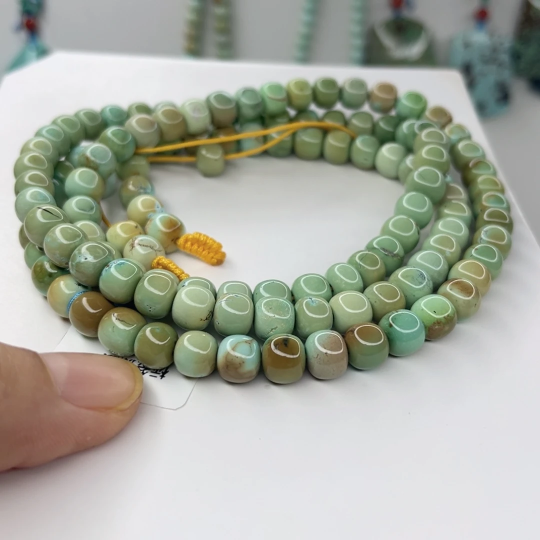 俄***玛绿松石未镶嵌颈饰