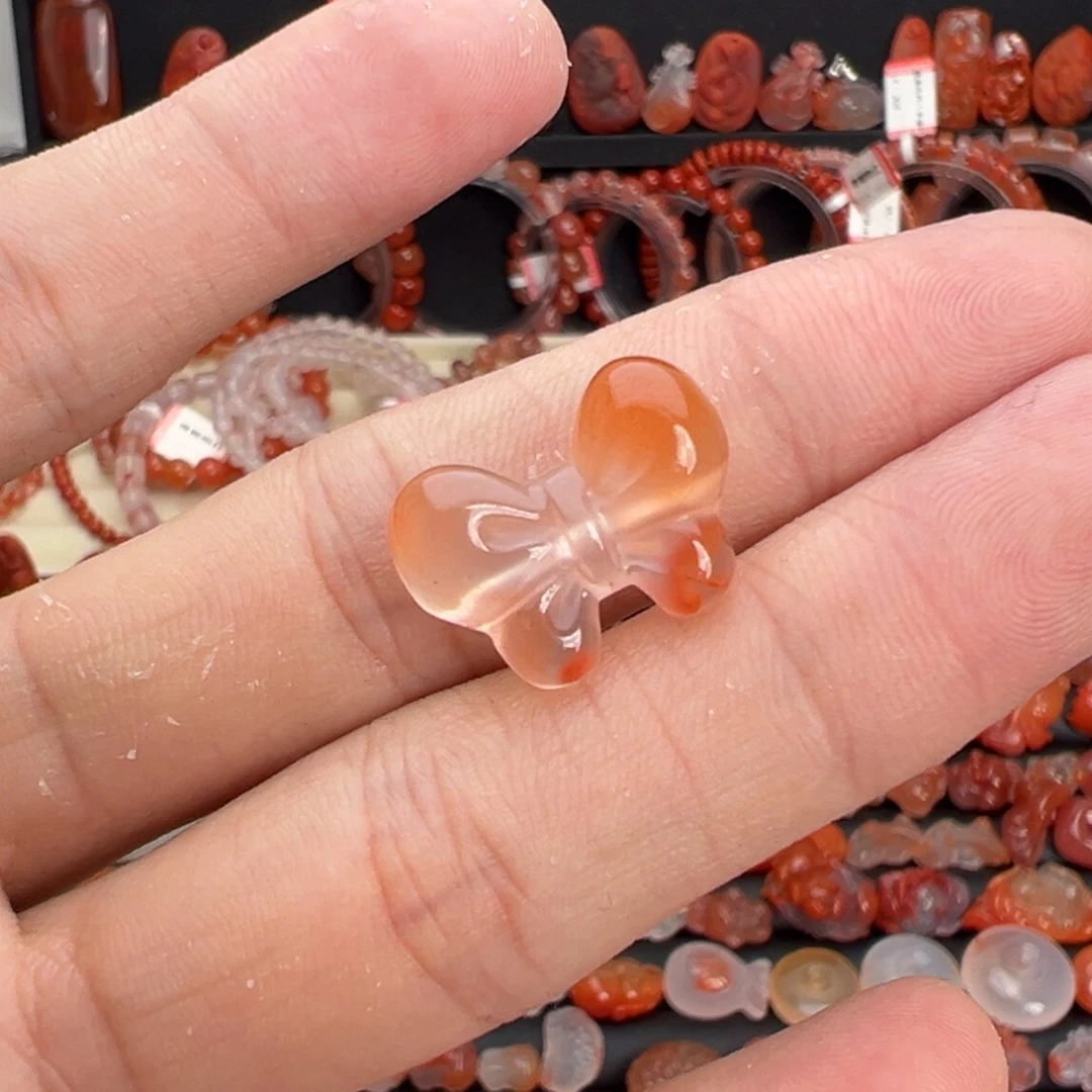 南红玛瑙未镶嵌颈饰蝴蝶结