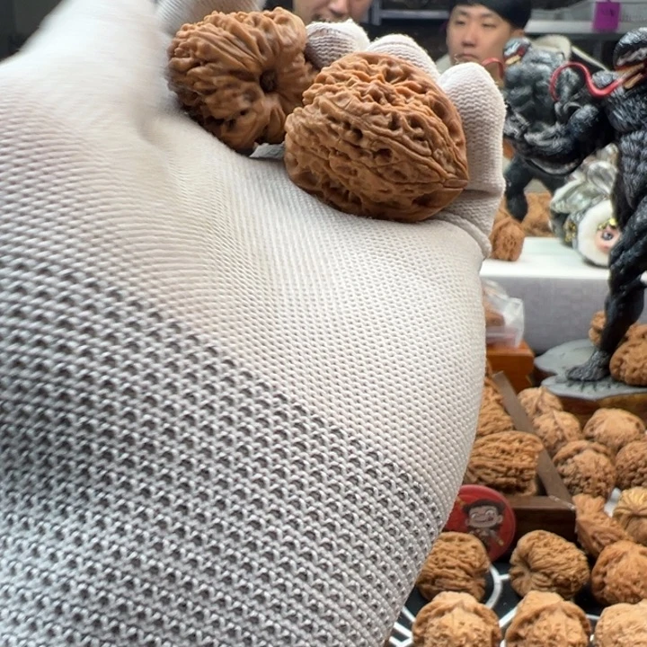 Z***D吊坠文玩核桃老逐鹿