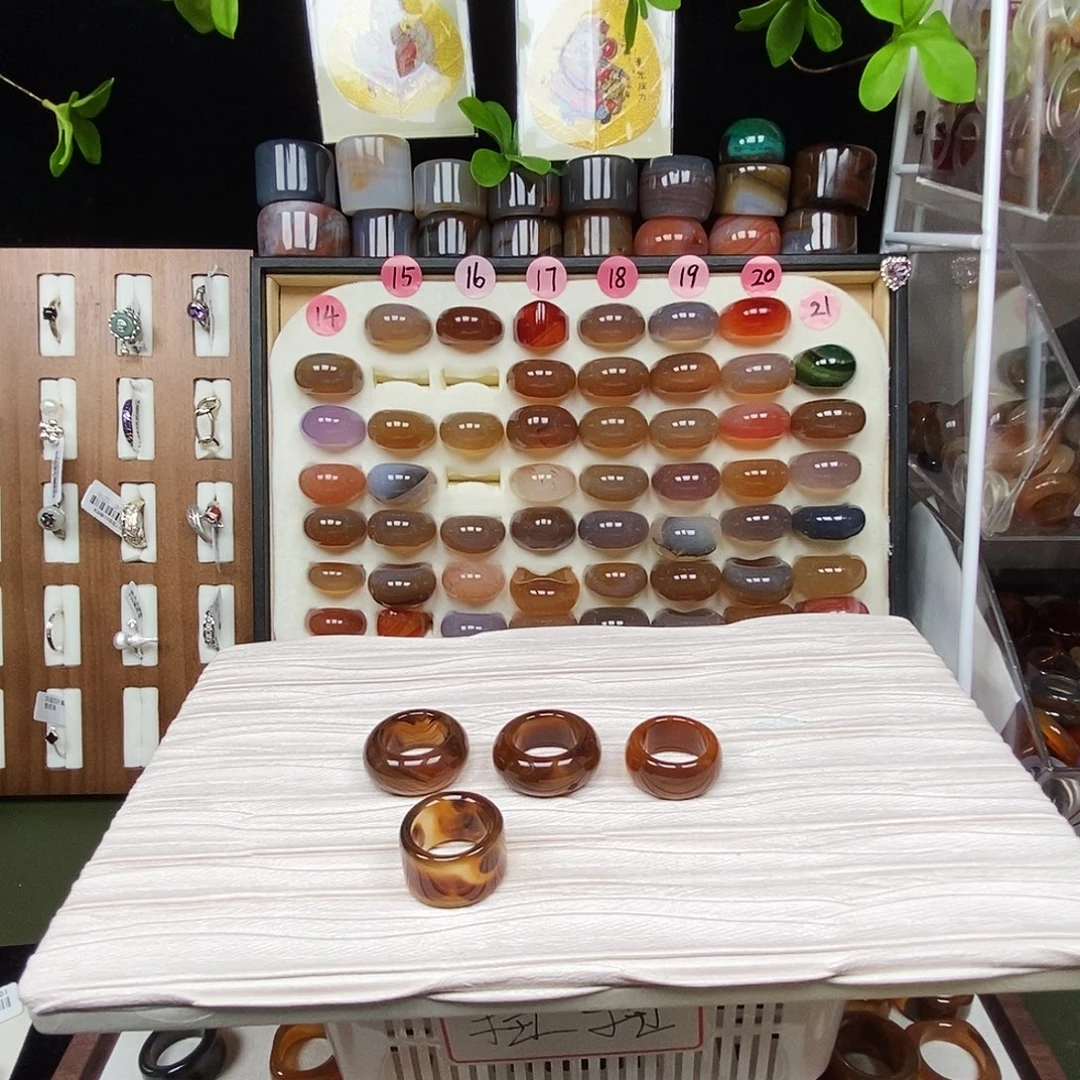 用***2玛瑙/玉髓未镶嵌戒指