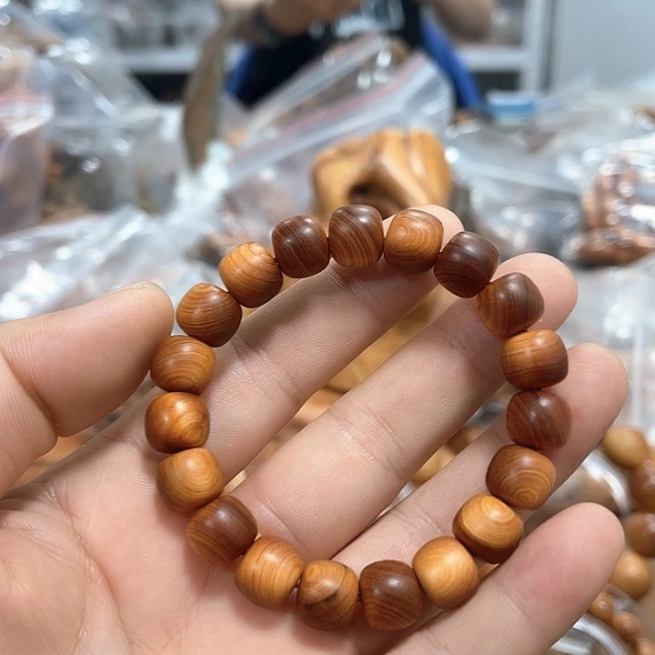 柏木（崖柏）崖柏板根黑油10手串女士款