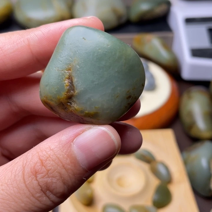 和田玉未镶嵌颈饰7