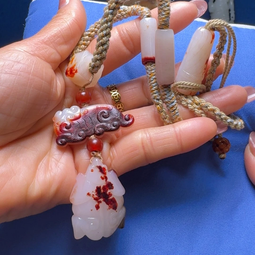 和田玉（糖玉）颈饰未镶嵌