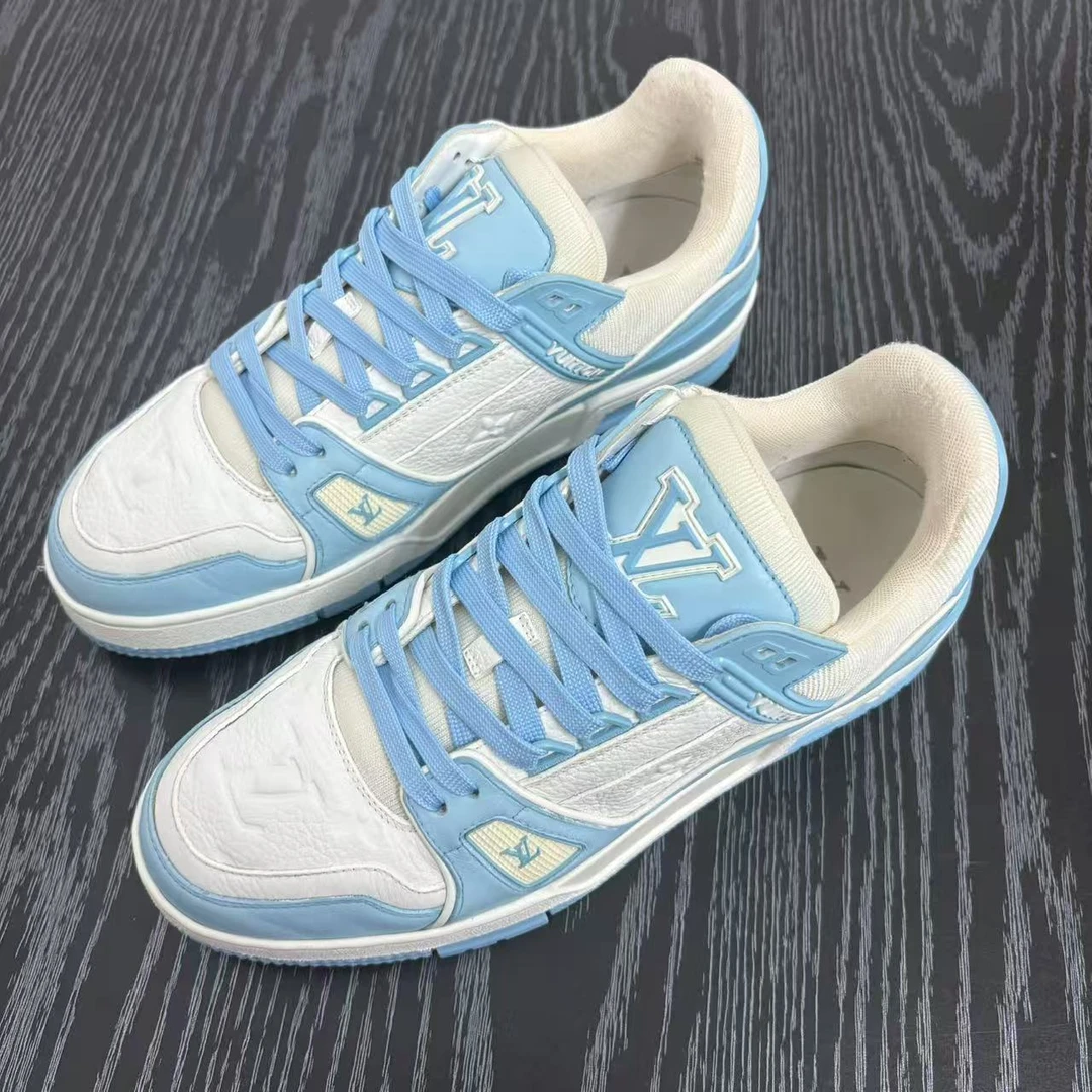 90新 LouisVuitton/路易威登 白蓝浮雕trainer板鞋 40.5 43欧码