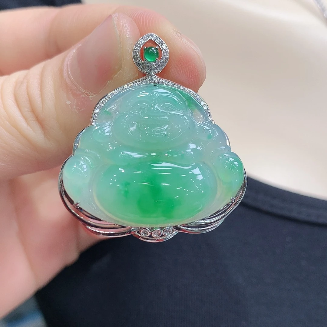 翡翠颈饰18K金镶嵌佛公