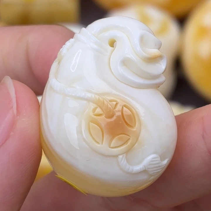 蜜蜡未镶嵌吊坠(不含链)钱袋