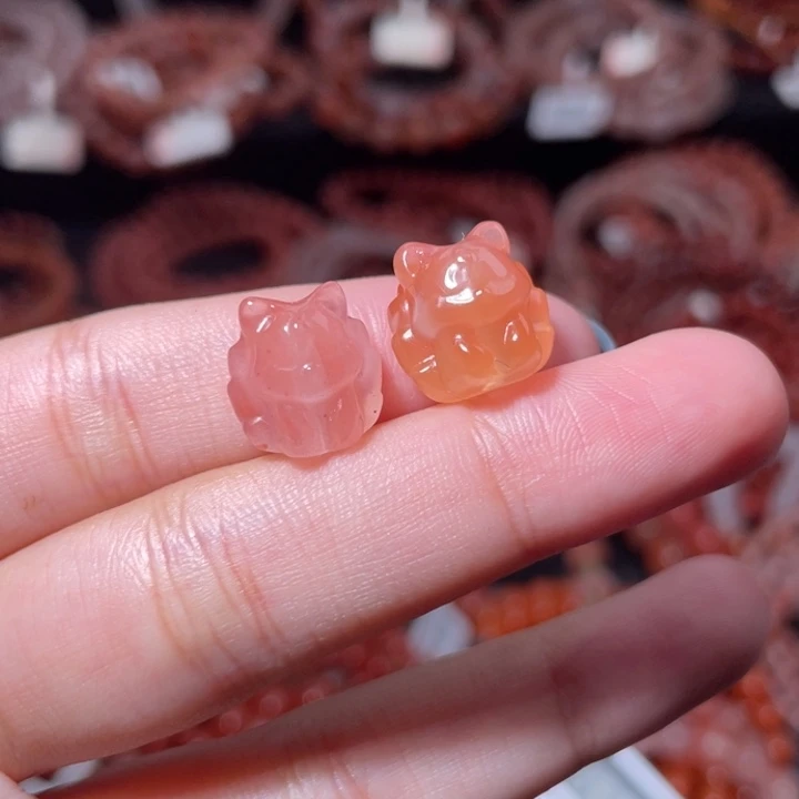 南红玛瑙未镶嵌九尾狐2274